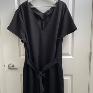 NWOT Universal Standard V-Neck Luxe Twill Dress - Size L (22-24) Black